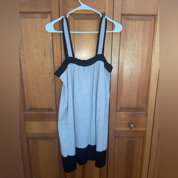 H&M OVERALL DRESS - Picture 2 of 4